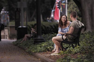 Community page couple on bench cw18_sydney_498